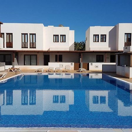 Comfy Duplex In Puerto Calero Appartement Buitenkant foto